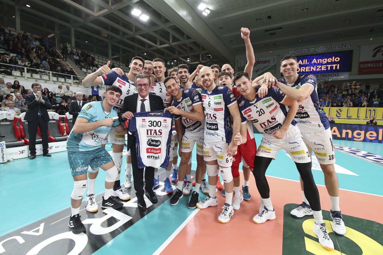 Trento: Lorenzetti festeggia con una vittoria la 300 partita trentina. 