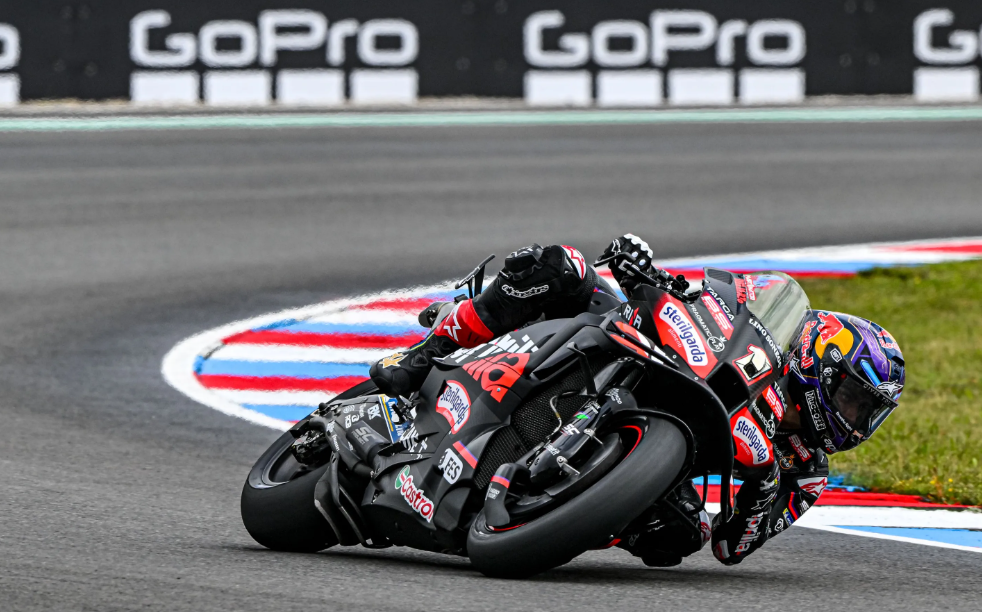 jorge martin nel turno di practice a brno 2025