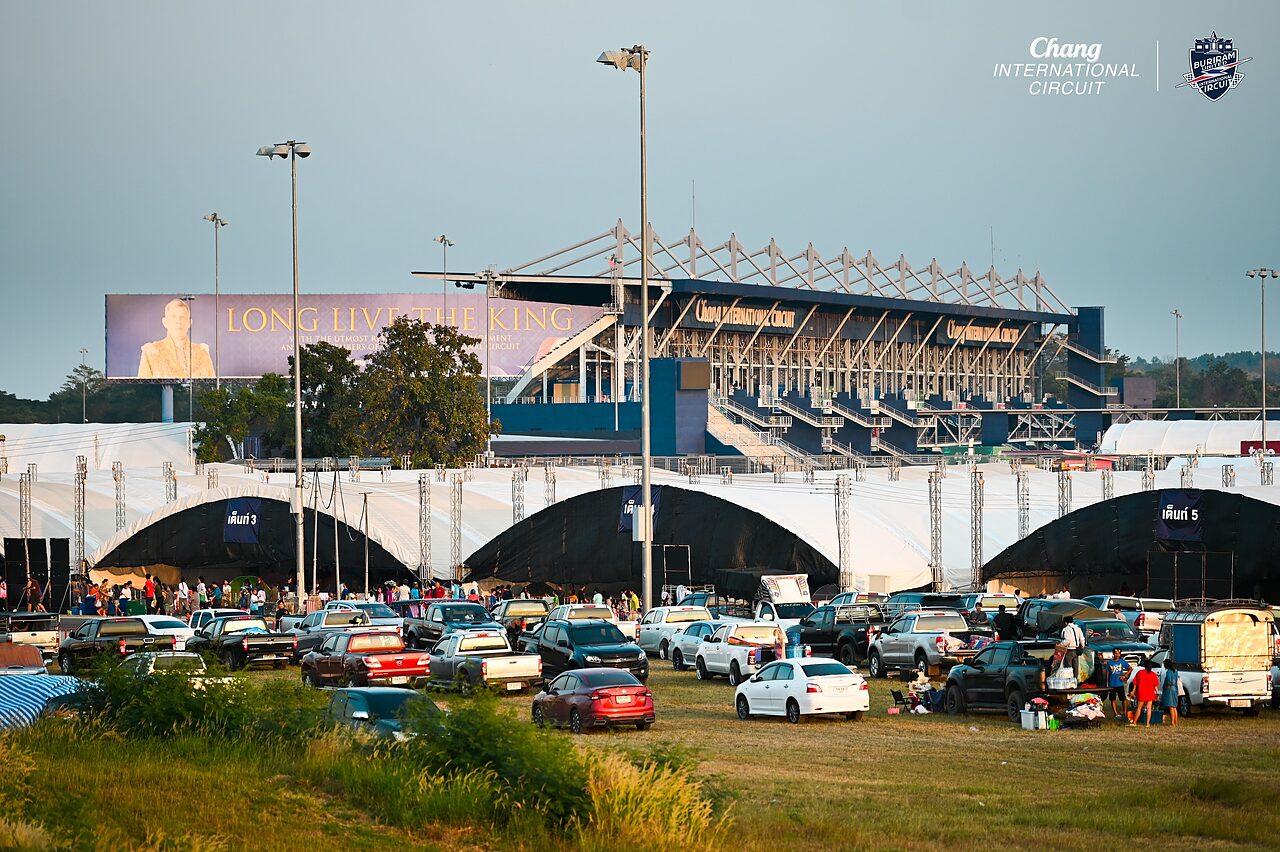 Chang International Circuit Buriram Rifugiati Thailandia Cambogia