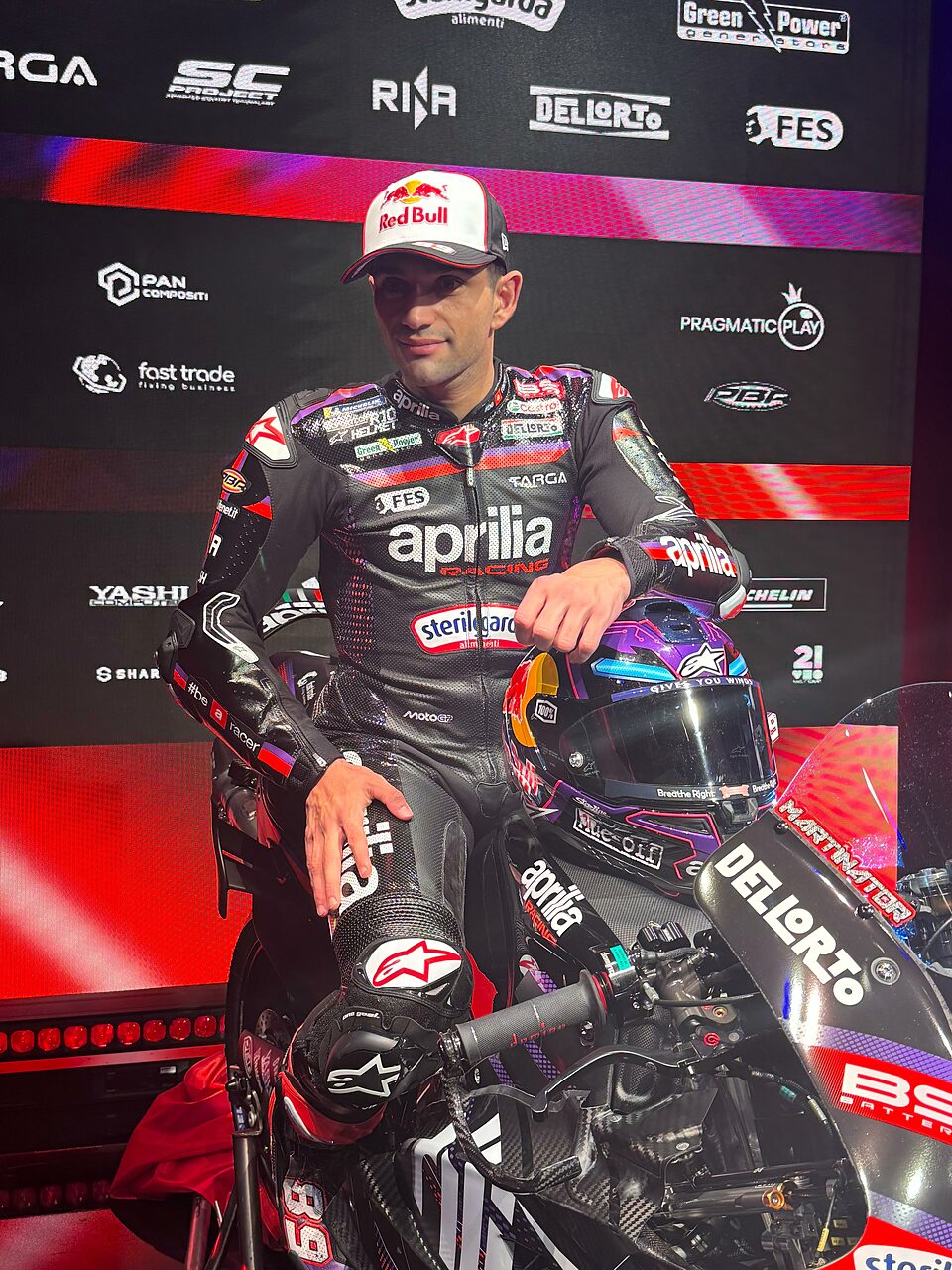 Jorge Martin al lancio dell'Aprilia RS-GP26