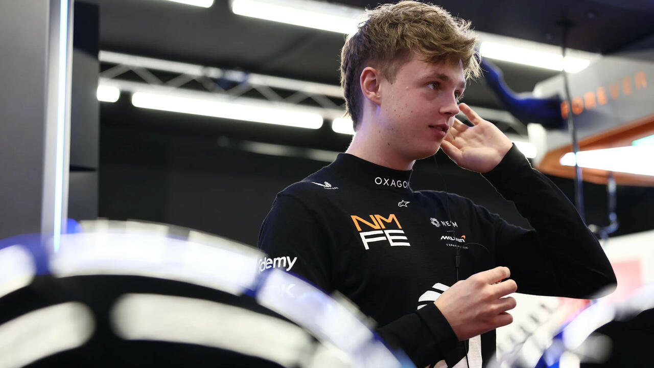 Taylor Barnard McLaren Formula E 2025