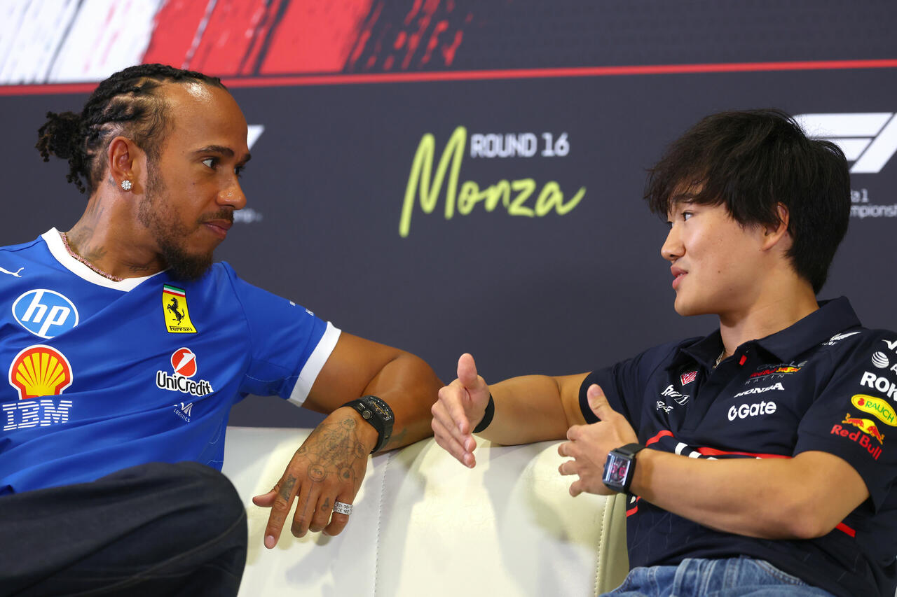 Lewis Hamilton e Yuki Tsunoda in conferenza stampa a Monza