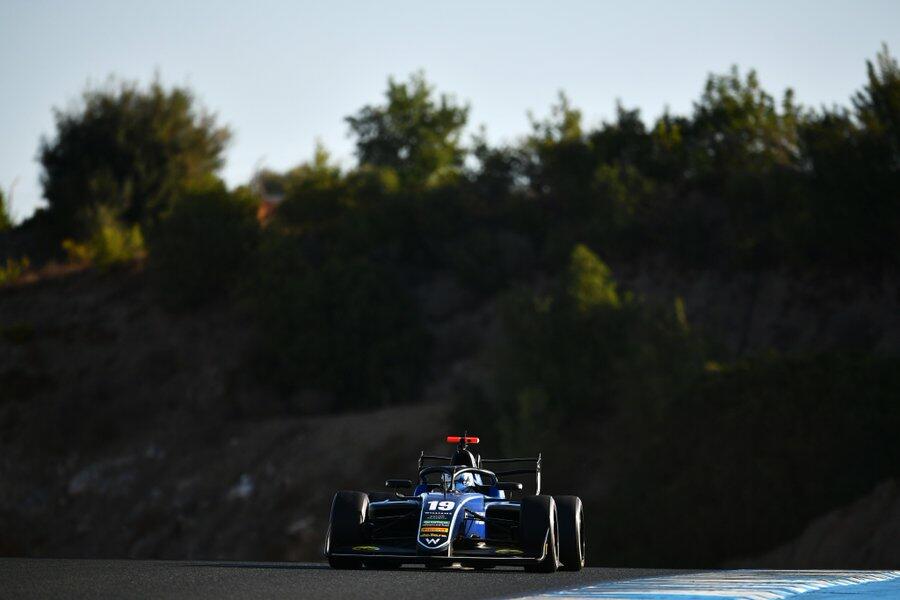Alessandro Giusti al comando della prima giornata di test a Jerez