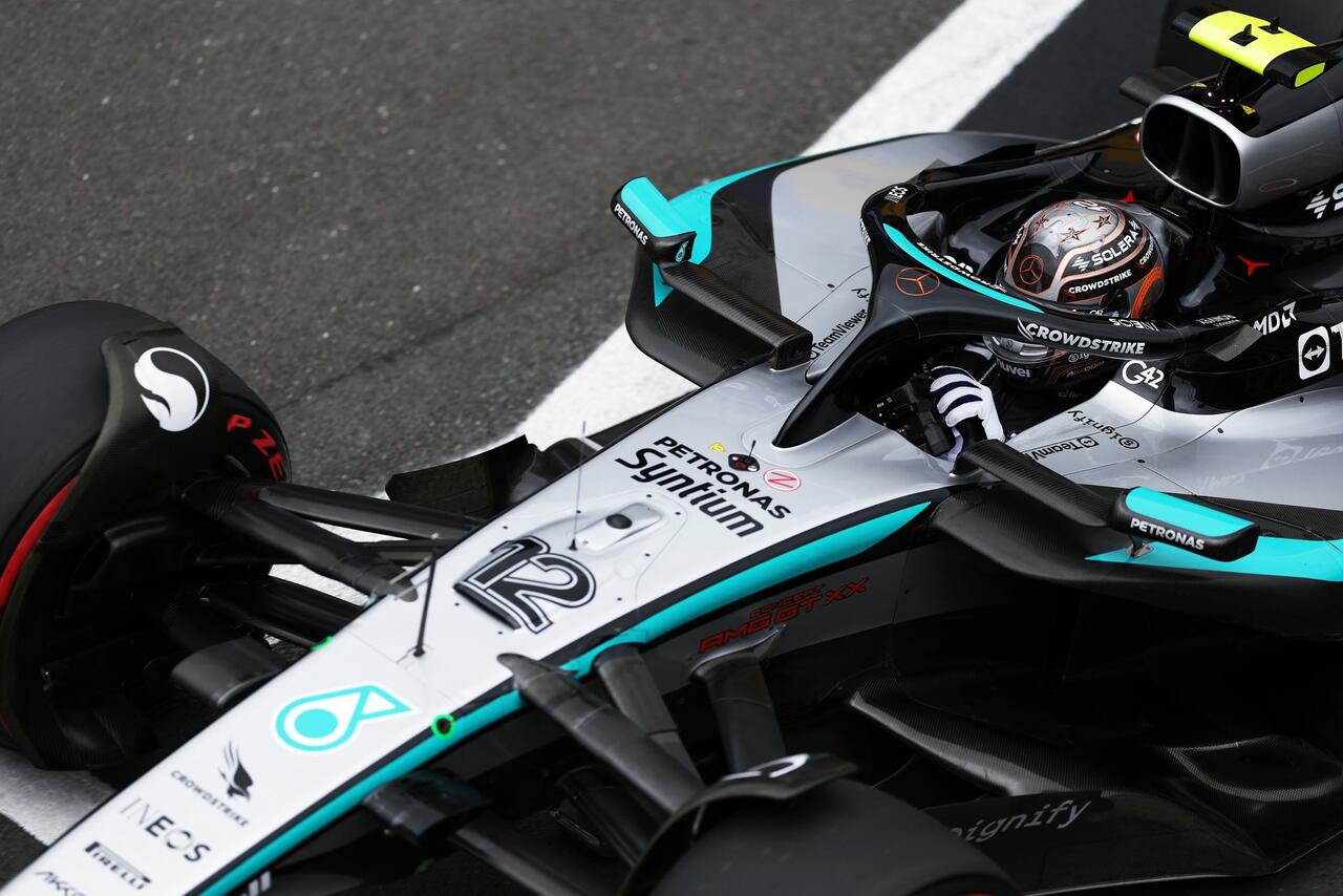 Kimi Antonelli con la Mercedes W16