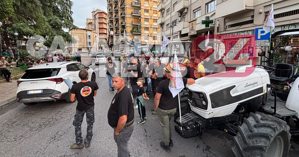 Protesta degli agricoltori a Cosenza