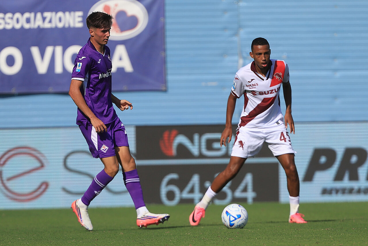Rafik Belghali in azione in Fiorentina Torino