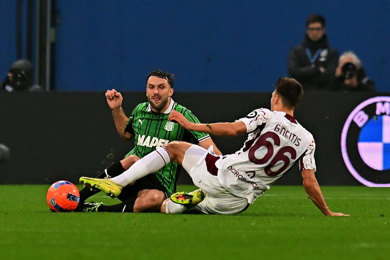 Calciomercato: il Sassuolo ha riscattato  Walukiewicz dal Torino per 5 milioni