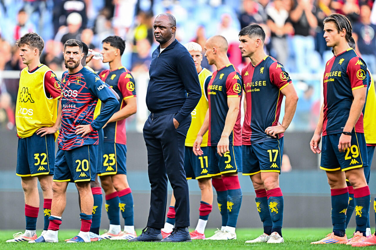 Il Genoa con Vieira sotto la curva