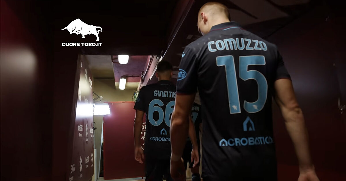 Pietro Comuzzo, difensore del Torino FC, numero 15