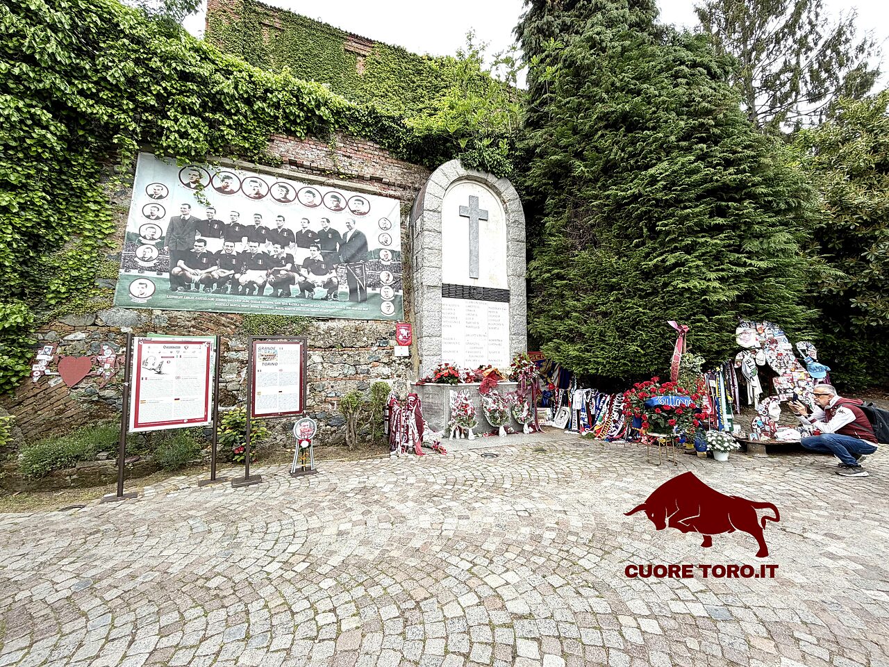 Superga, lapide Grande Torino - 4 maggio