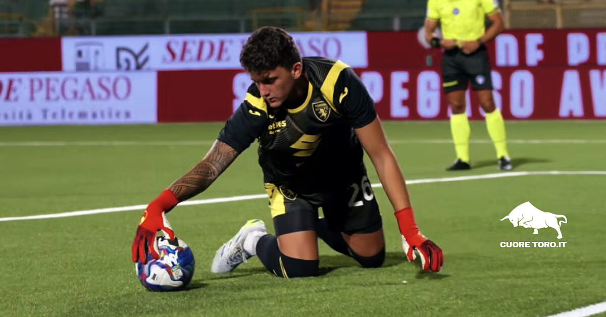 Diego Mascardi para un rigore in Avellino Torino FC