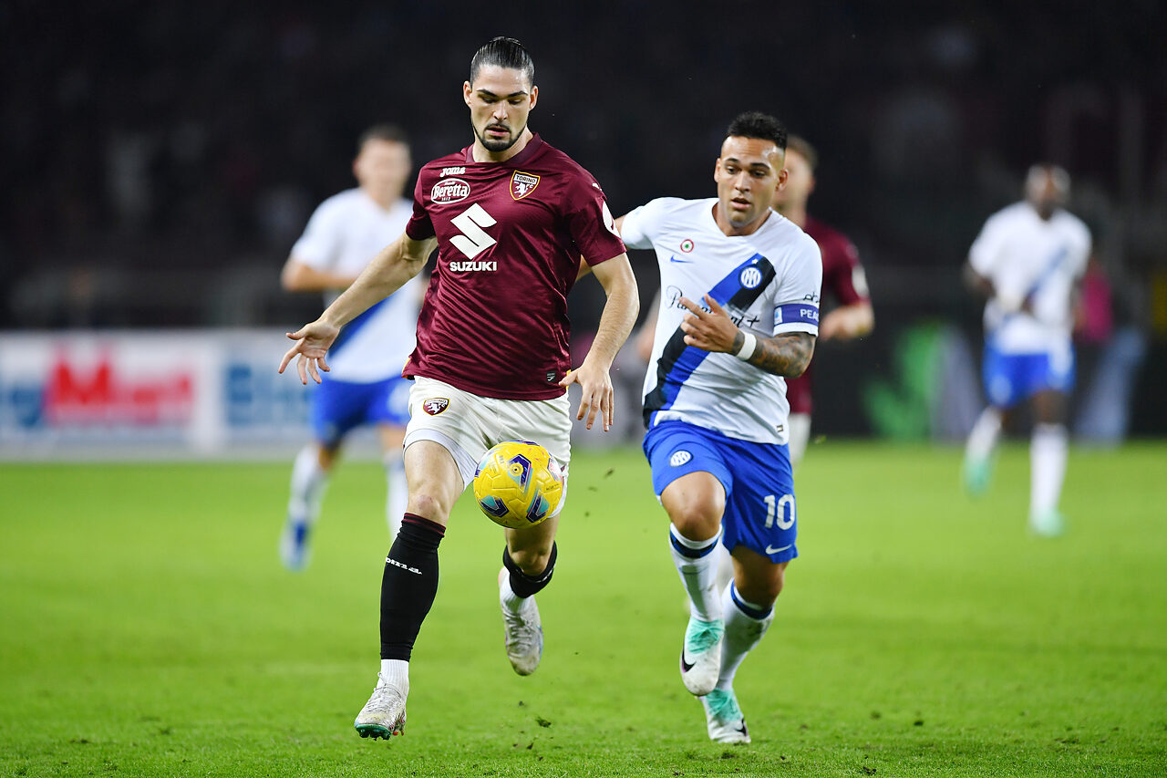 Saba Sazonov in azione con la maglia del Torino Fc