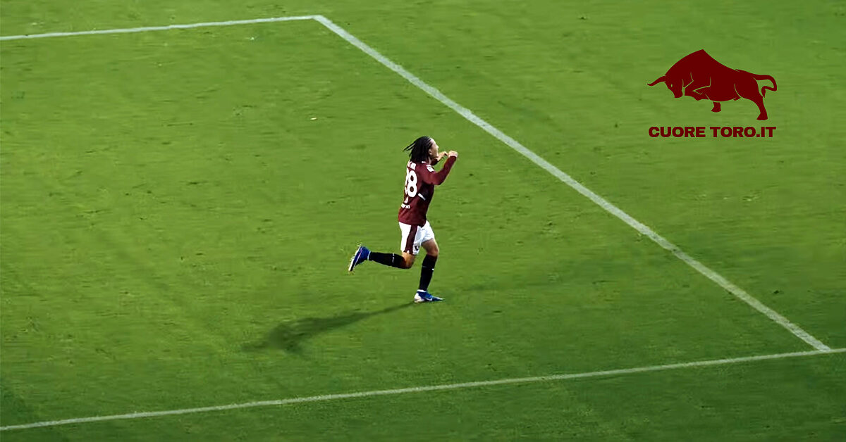 Kian Fitz-Jim esulta dopo il gol in Torino Monza