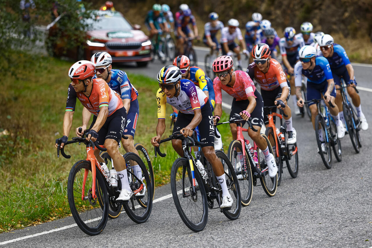 La maxi fuga nella quindicesima tappa della Vuelta a España 2025 © La Vuelta / SprintCycling