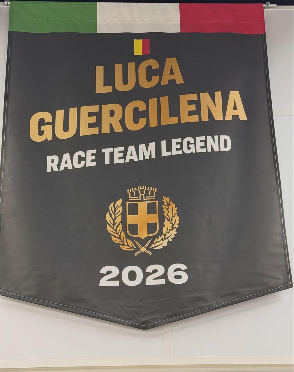 La dedica a Luca Guercilena nella sede della Trek a Waterloo