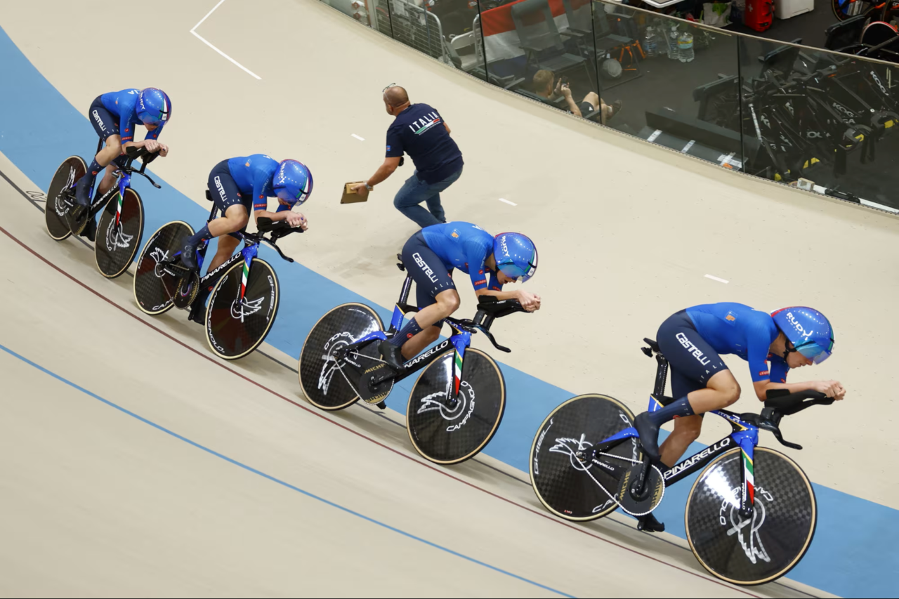 l quartetto femminile dell'inseguimento a squadre in finale ai Mondiali su Pista di Santiago del Cile 2025 ©FCI