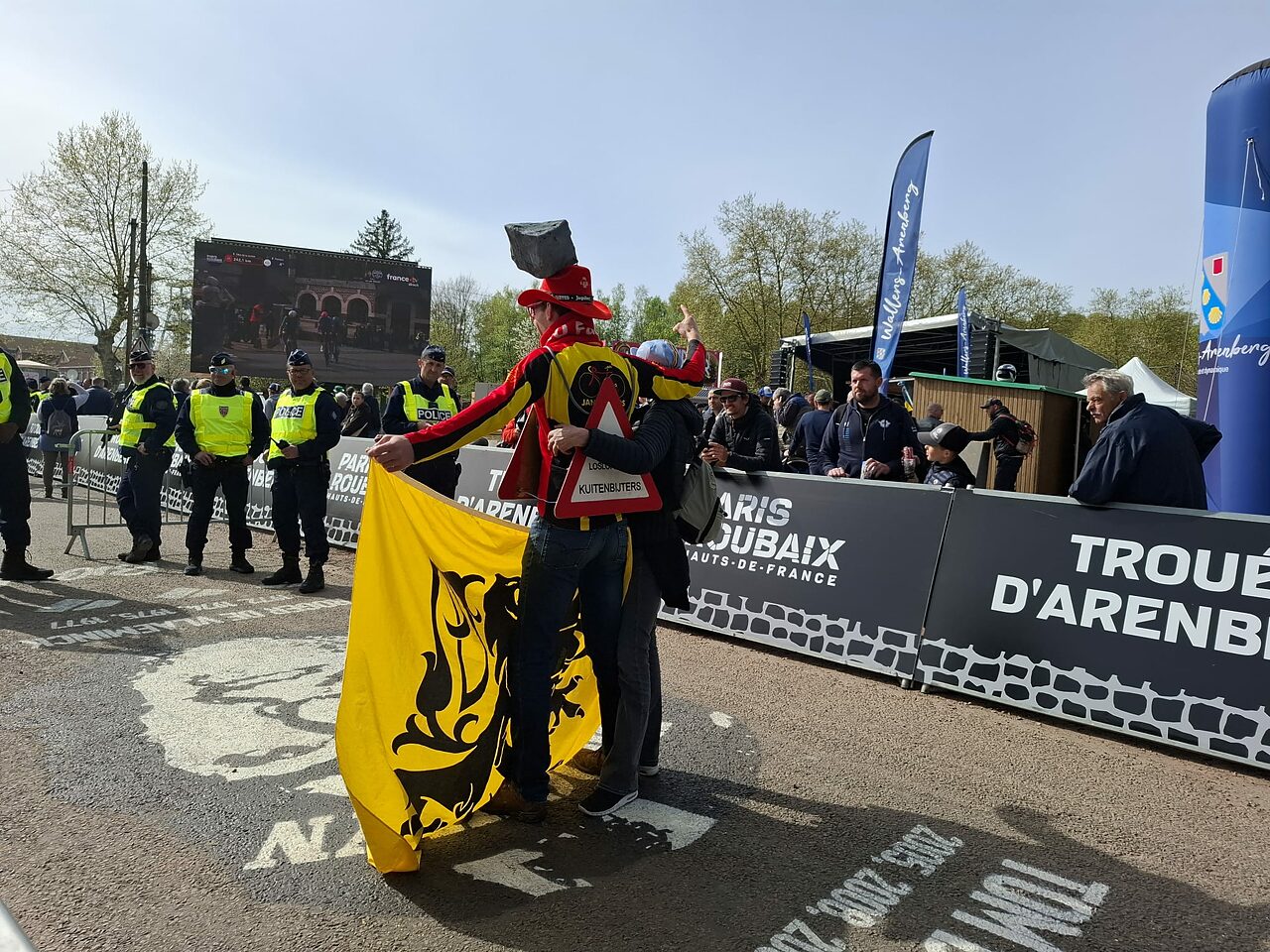 Tifosi Fiamming ovunque  © Umberto Bettarini