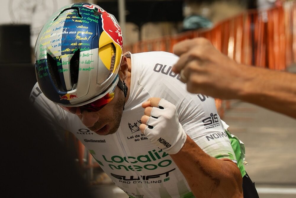 Henrique Avancini vince la sua prima corsa su strada