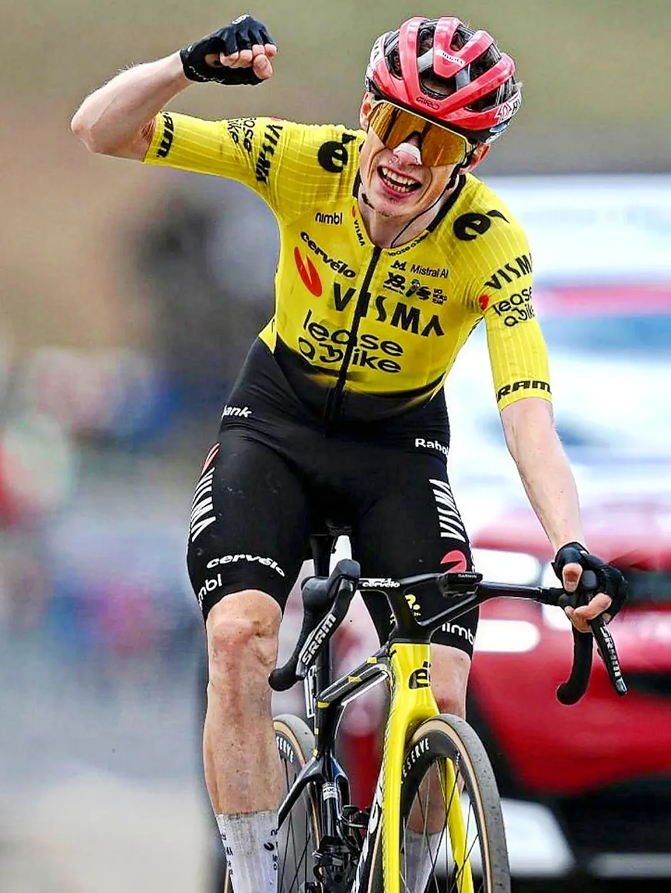 Jonas Vingegaard vince la settima tappa del Giro 2026 sul Blockhaus ©Tim De Waele