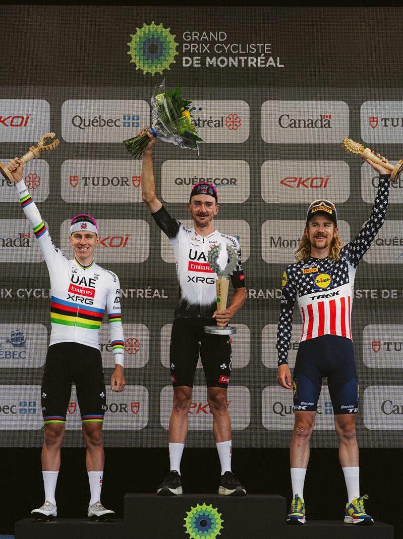 Il podio del Gp de Montréal 2025 con McNulty, Pogačar e Simmons ©USA Cycling via IG