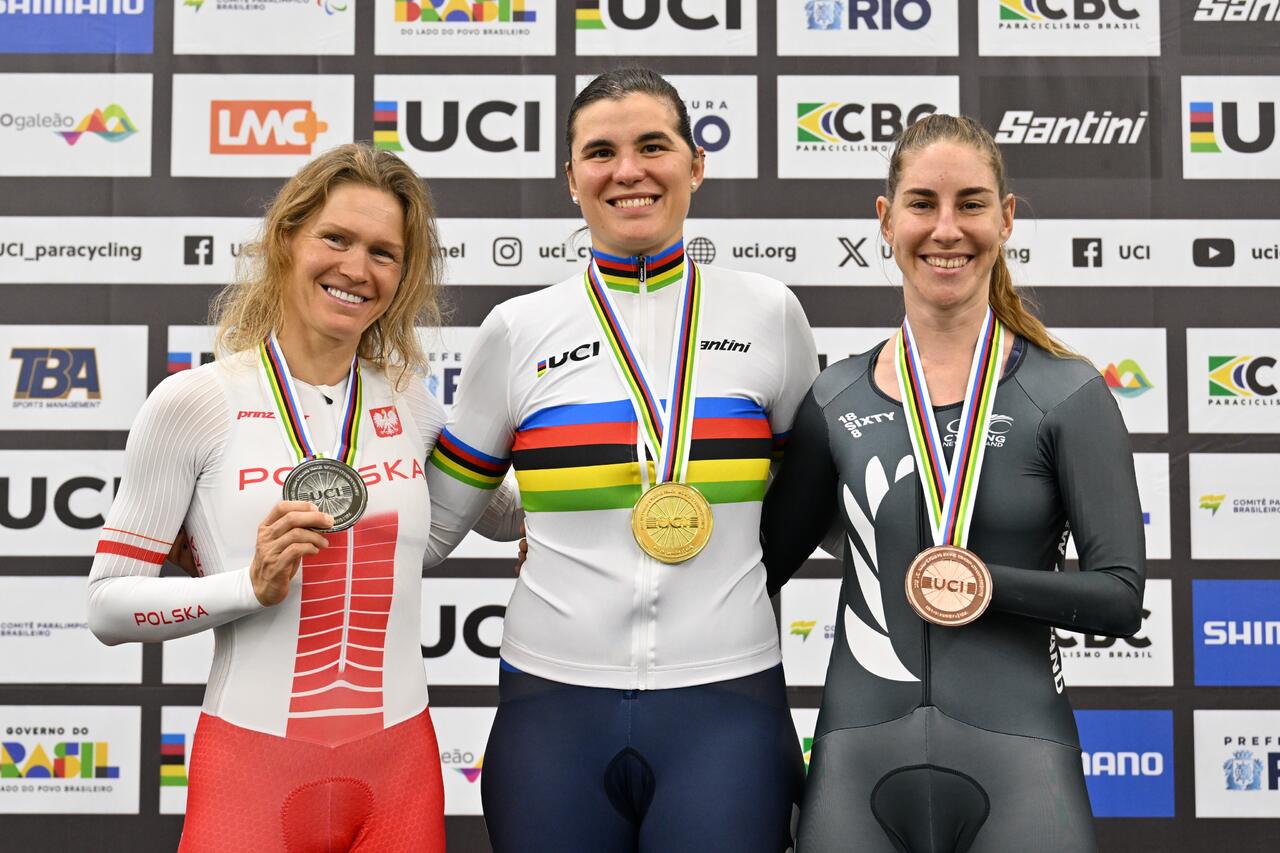 Il quarto oro di Claudia Cretti nella 10km Scratch Race ©UCI Cycling
