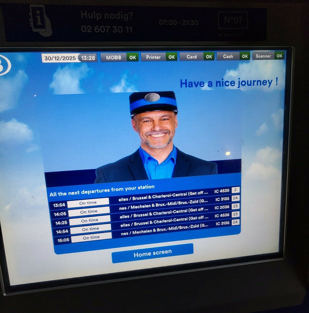 In Belgio si può arrivare più o meno ovunque col trasporto pubblico, anche e soprattutto nelle sedi di gara: il buon Jos (nome di fantasia) vi augura buon viaggio ogni volta che comprate un biglietto della SNCB