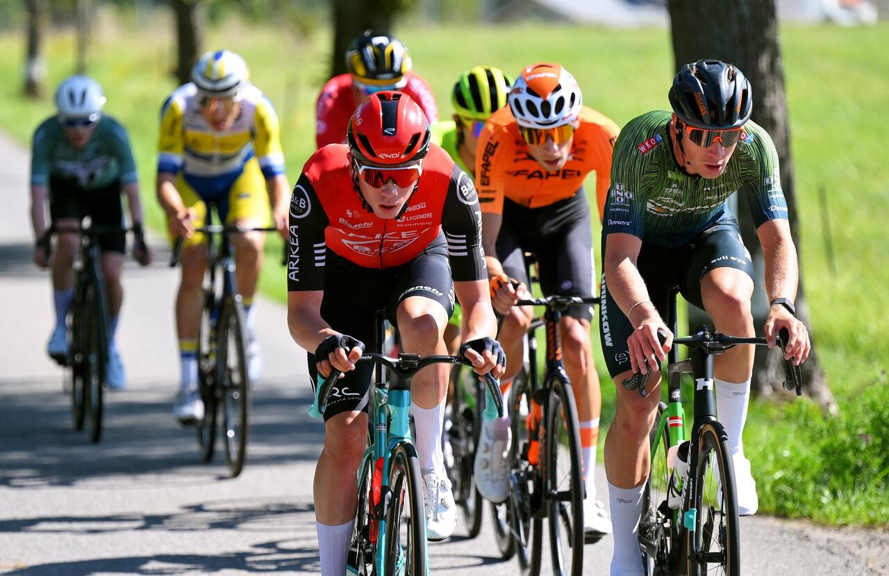 I corridori in fuga durante la seconda tappa del Tour de Luxembourg 2025 © Arkéa-B&B Hotels / Getty via X