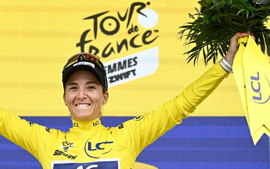 Kim Le Court è la nuova maglia gialla del Tour de France Femmes 2025 © Le Parisien/AFP/Julien de Rosa