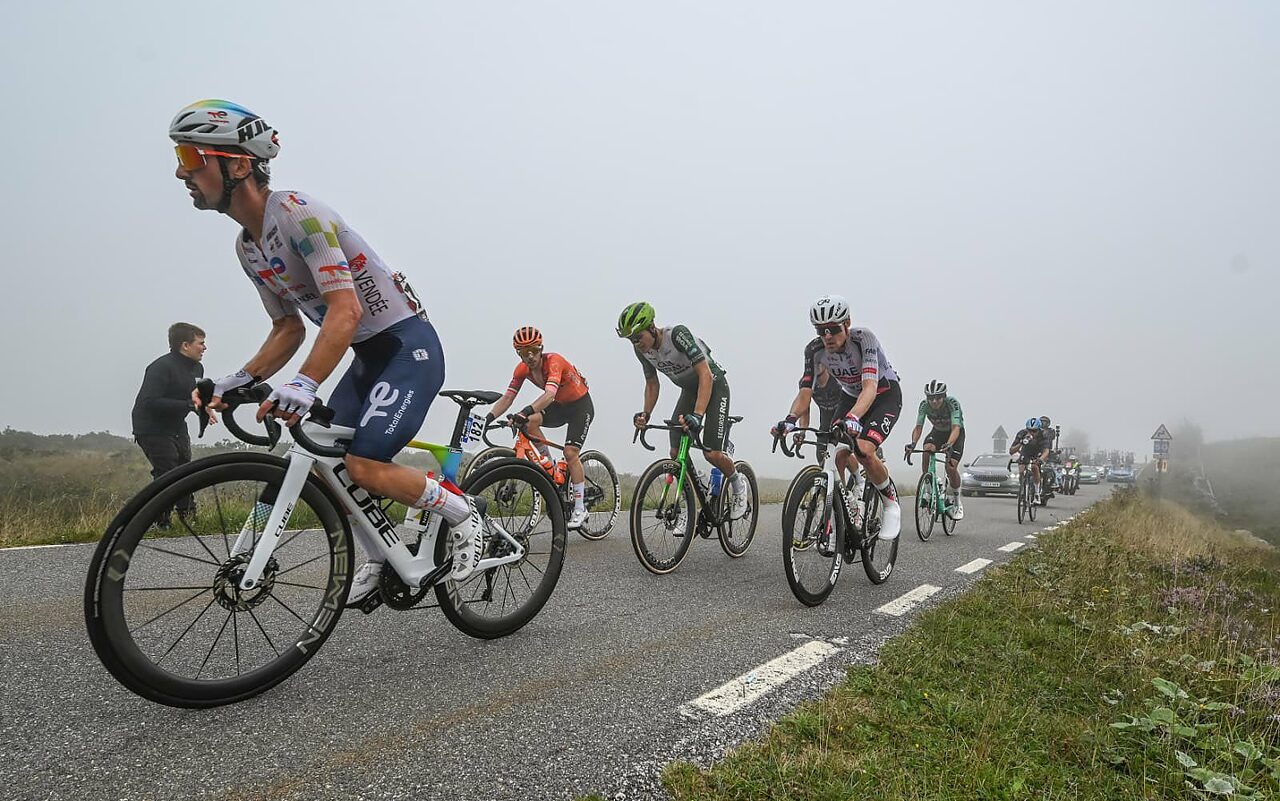 Gli uomini in fuga durante la terza tappa della Vuelta a Burgos 2026 © Vuelta a Burgos via X