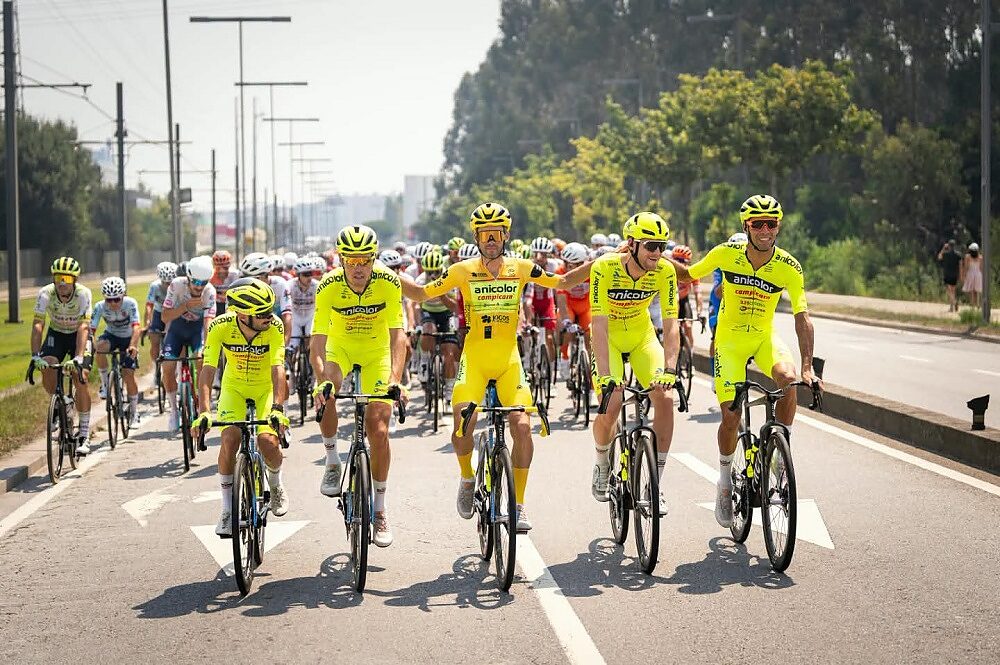 La Anicolor/Campicarn festeggia la vittoria finale alla Volta a Portugal