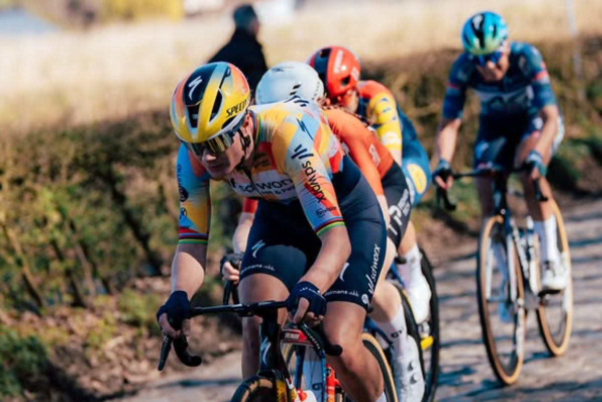 L'attacco di Lotte Kopecky ©Danilith Nokere Koerse