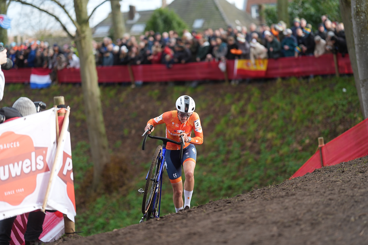 Lucinda Brand ©UCI Cyclocross