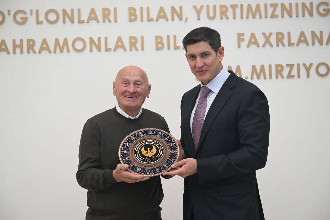 Bruno Reverberi con Otabek Umarov ©vfgroupbardianicsffaizane.com