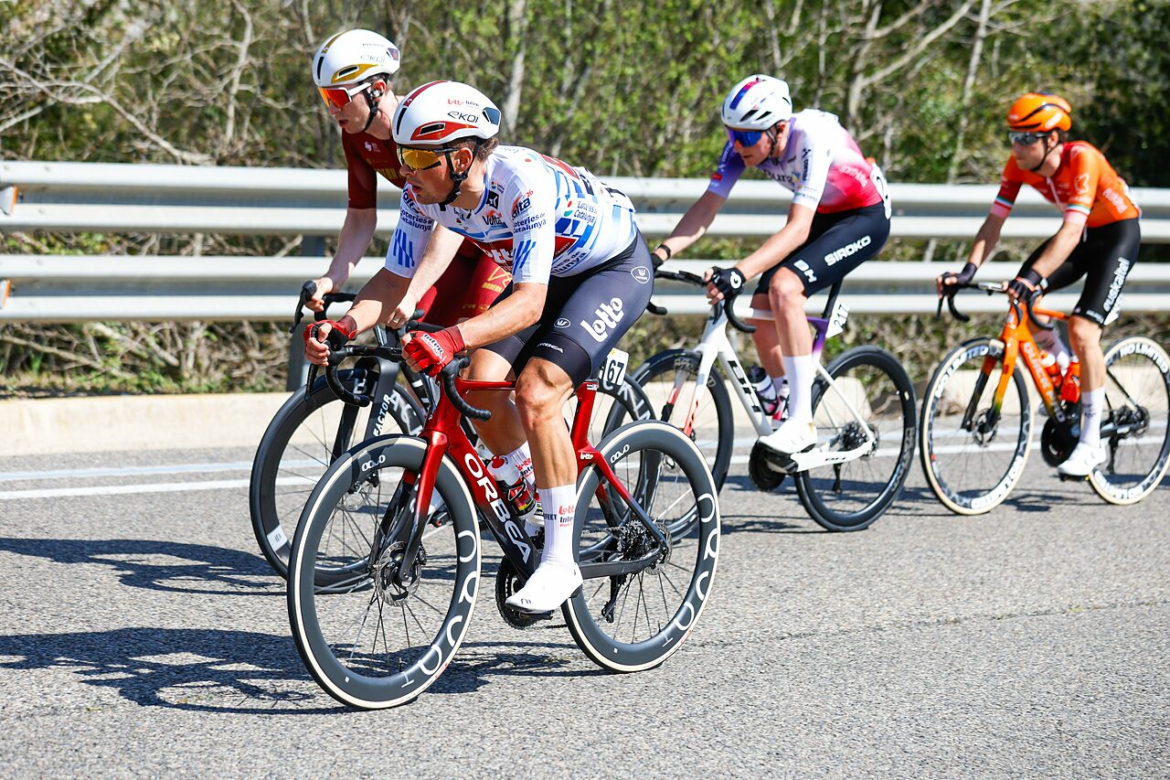 Gli uomini in fuga durante la terza tappa della Volta a Catalunya 2026 © Volta a Catalunya