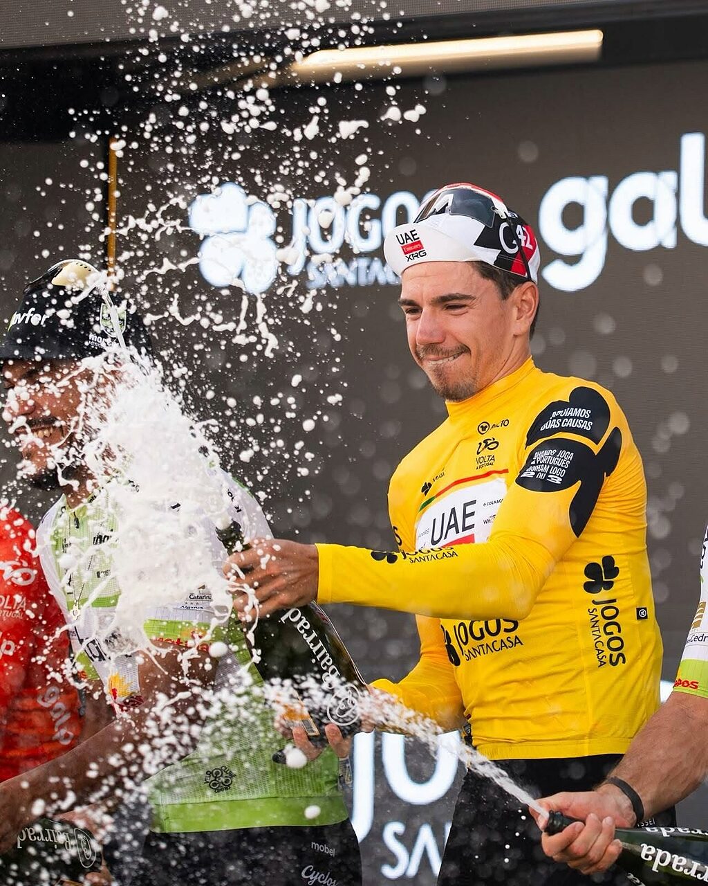 Rui Oliveira celebra la sua seconda giornata in giallo