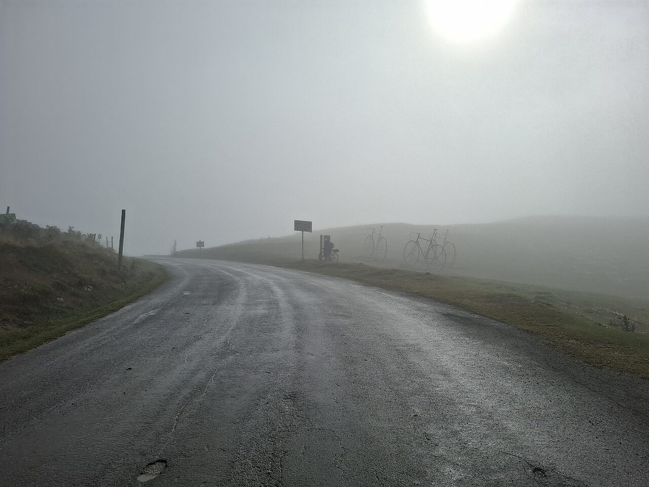 Panorami dimezzati in vetta all' Aubisque © Umberto Bettarini