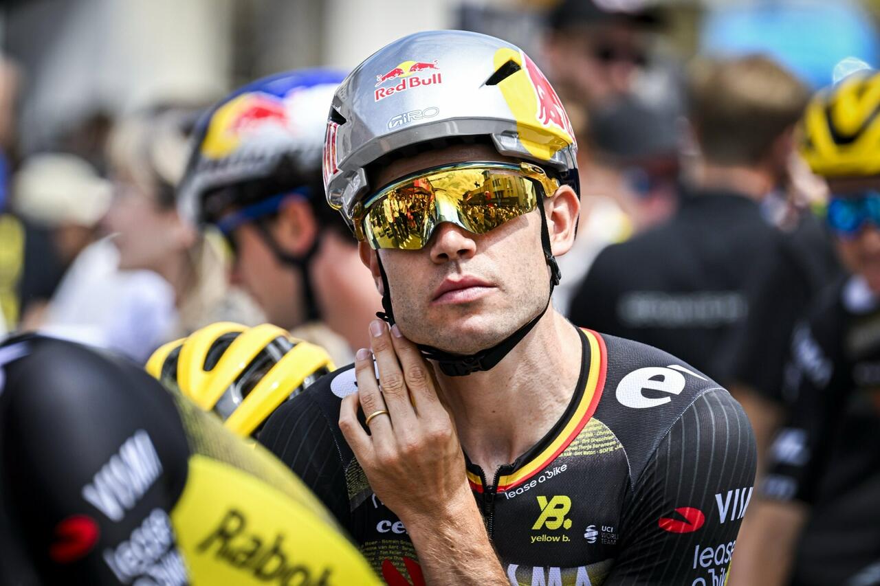 Wout van Aert questione biglietto © Visma-Lease a Bike / Cor Vos via X