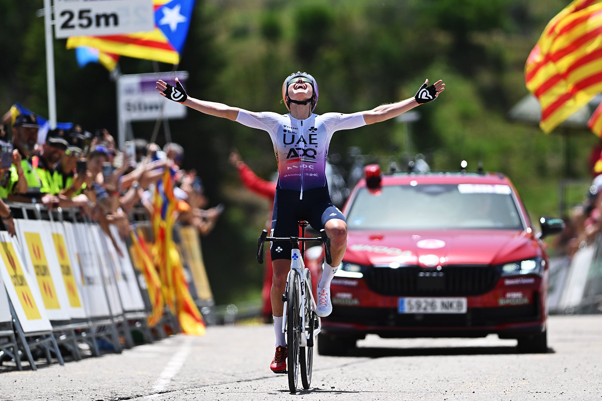 La vittoria di Paula Blasi a La Molina ©UAE Team ADQ (Foto GettySport)