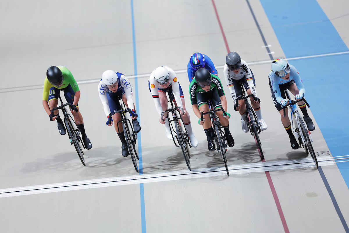 Il frangente in cui Chiara Consonni viene eliminata durante la corsa a eliminazione ai Mondiali su pista 2025 ©UCI Track Cycling via X