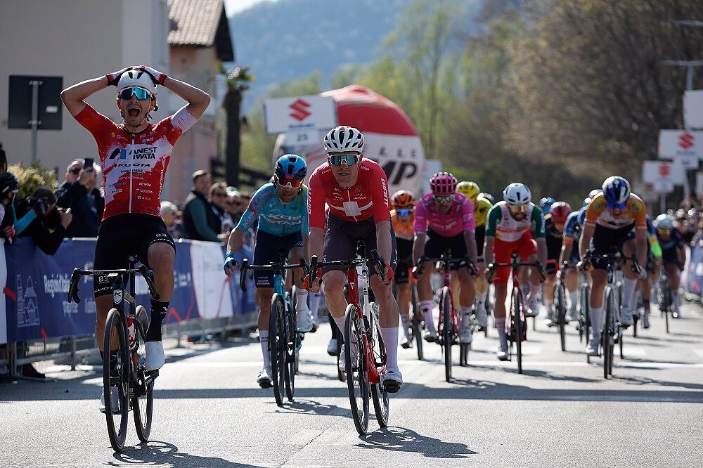 Tommaso Dati vince la terza tappa della Settimana Internazionale Coppi e Bartali