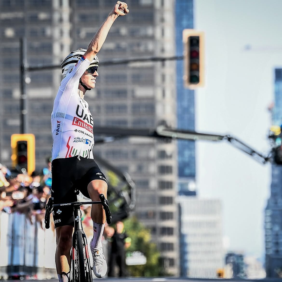 Pogačar vince il Grand Prix Cycliste de Montréal 2024 ©James Startt