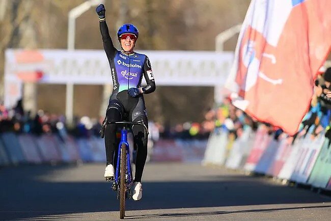 Lucinda Brand vince il primo round di Coppa del Mondo di Ciclocross a Tabor © Cyclingnews / Getty Images