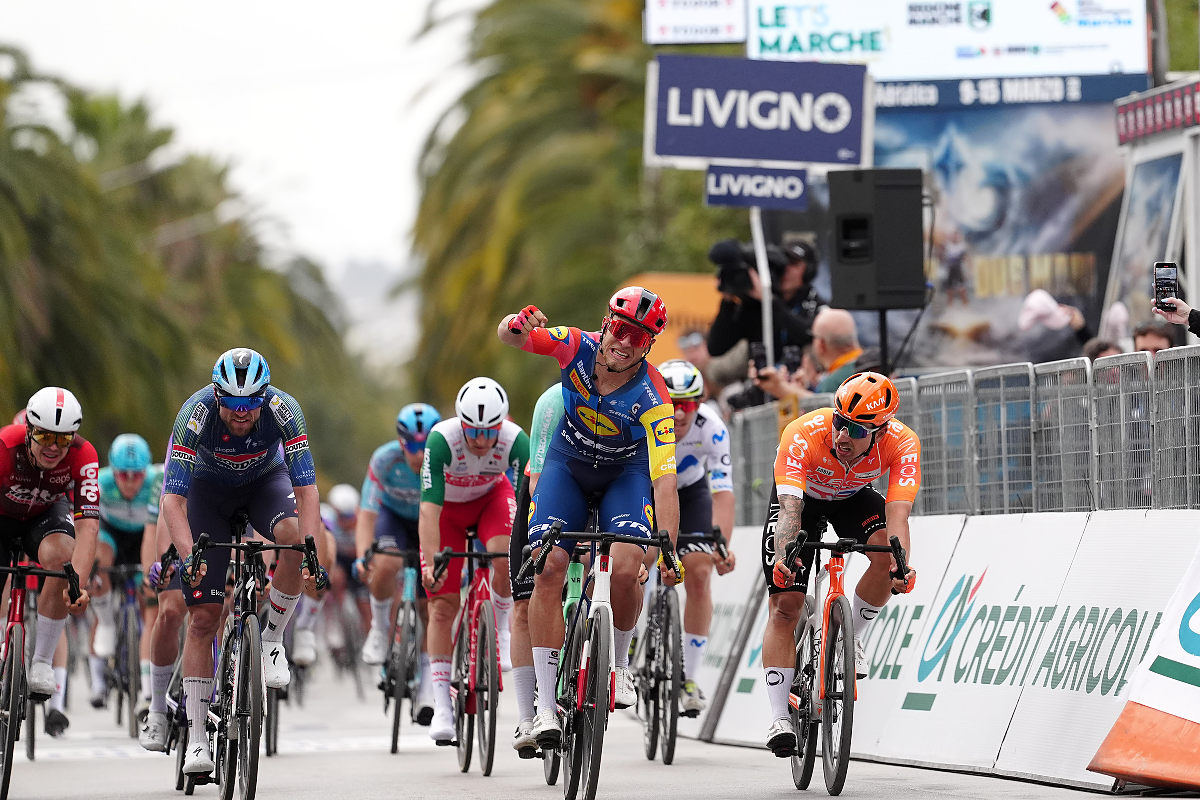 Jonathan Milan vince a San Benedetto del Tronto ©Tirreno-Adriatico
