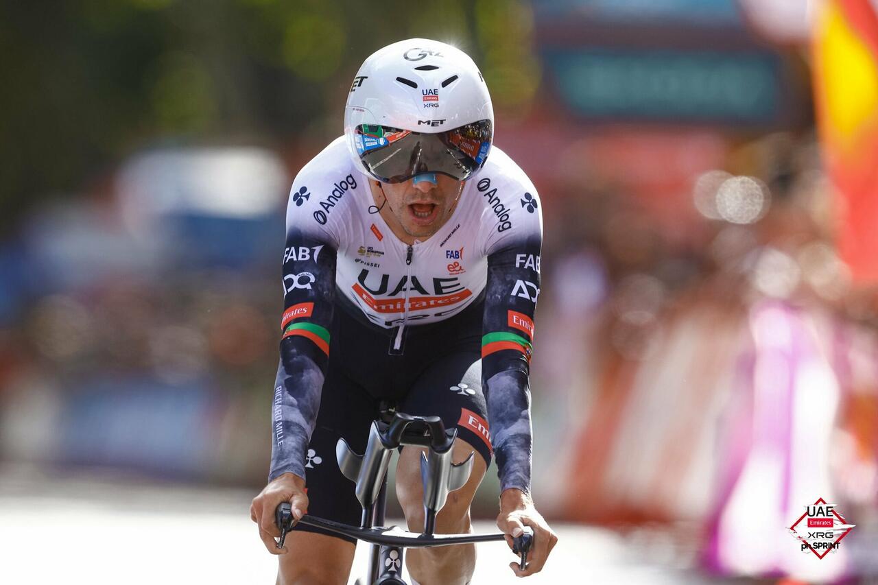 Joao Almeida nella cronometro di Valladolid © X UAE Team Emirates - XRG
