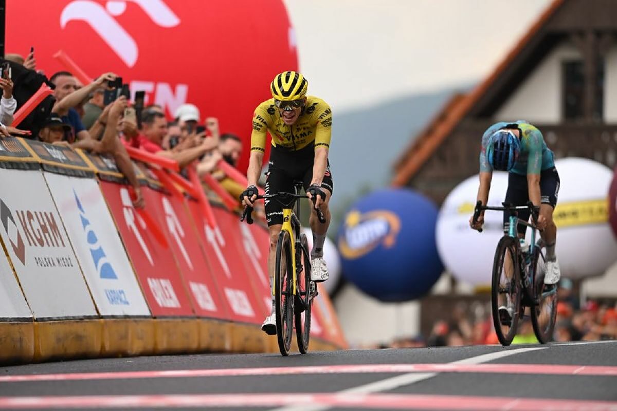 Tour de Pologne: tra pioggia, caos, maxi caduta neutralizzazione Bart Lemmen batte Scaroni