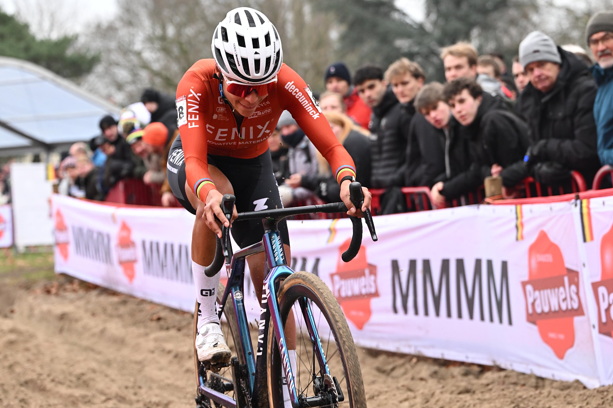 Ceylin Del Carmen Alvarado ©UCI Cyclocross
