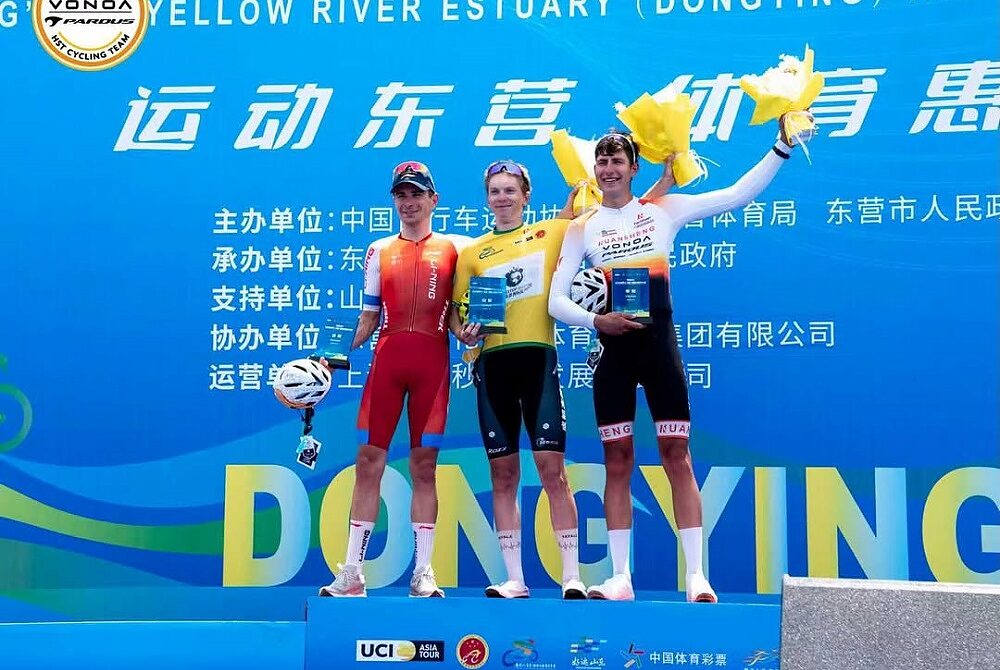 Il podio della Yellow River Estuary (Dongying) Road Cycling Race