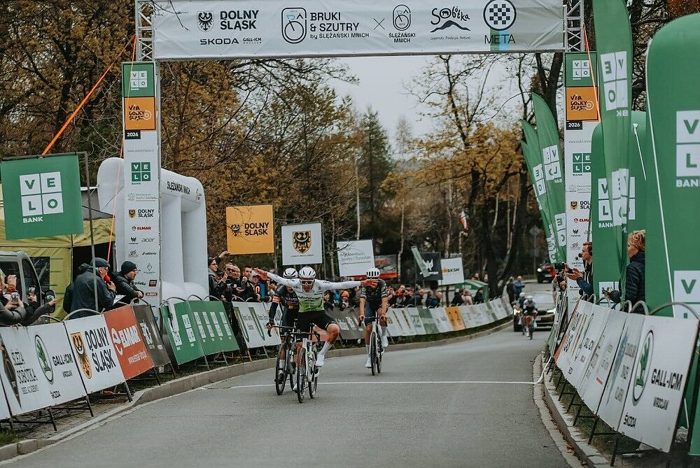 Patryk Stosz vince la Ślężański Mnich