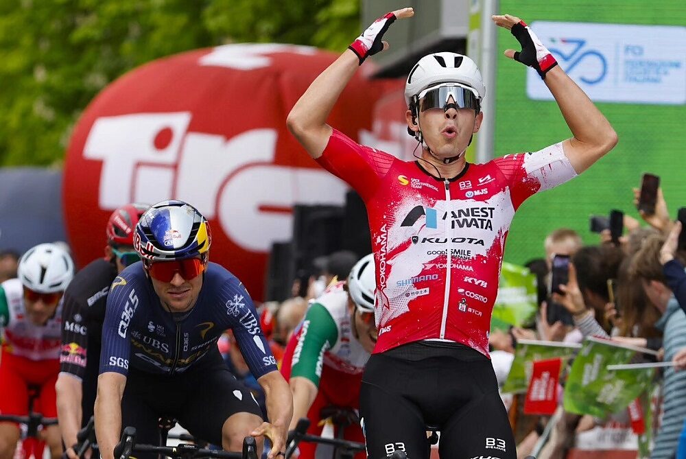 Tommaso Dati vince la prima tappa del Tour of the Alps 
