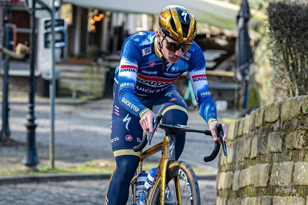 Evenepoel sui muri fiamminghi nel febbraio 2025 ©moreljens_photography